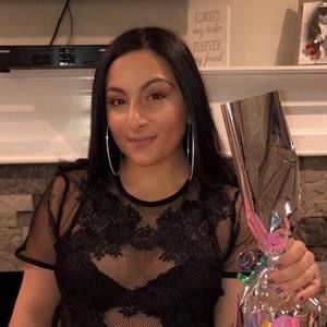 Meet your Posher, Lindsey